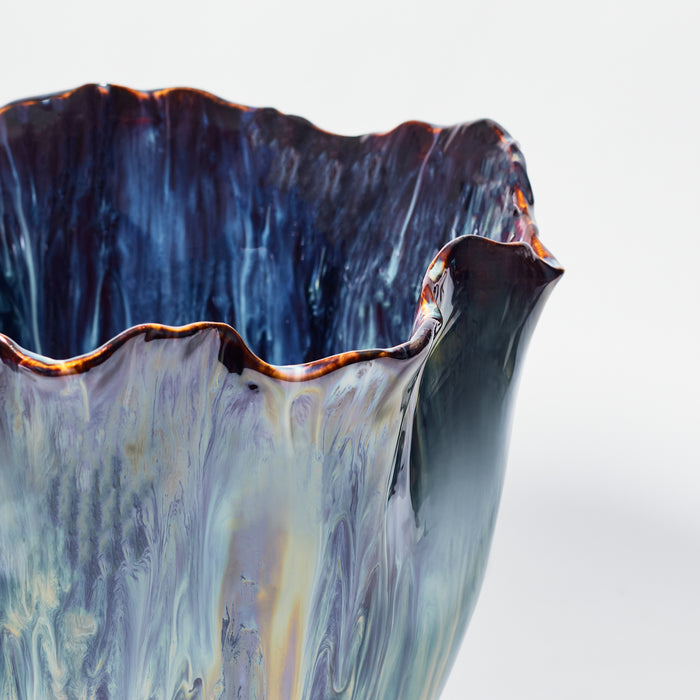 Large Frilly Planter