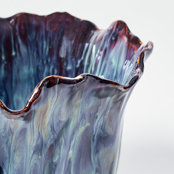 Giant Frilly Planter